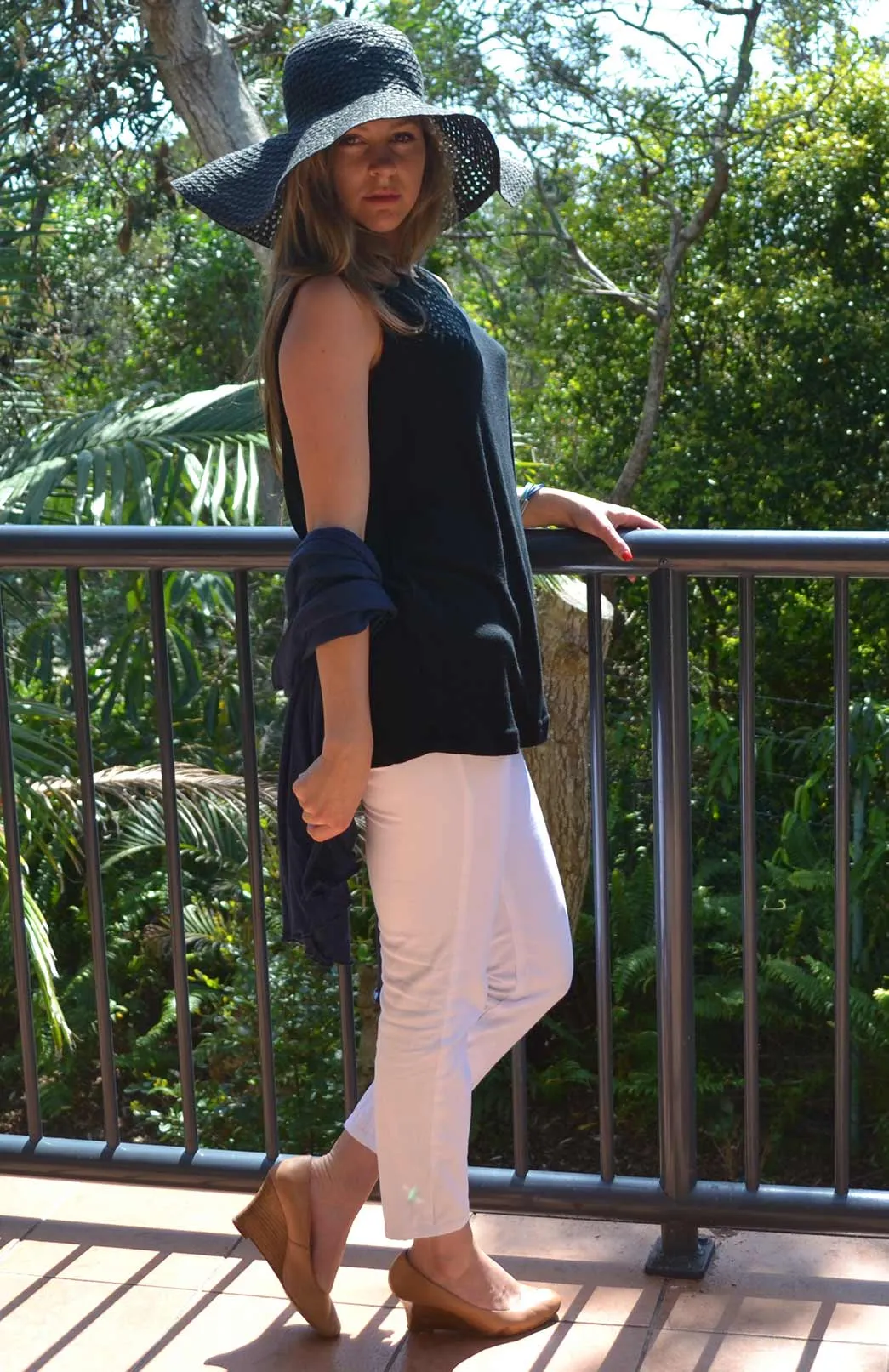 Flutter Top - Sleeveless