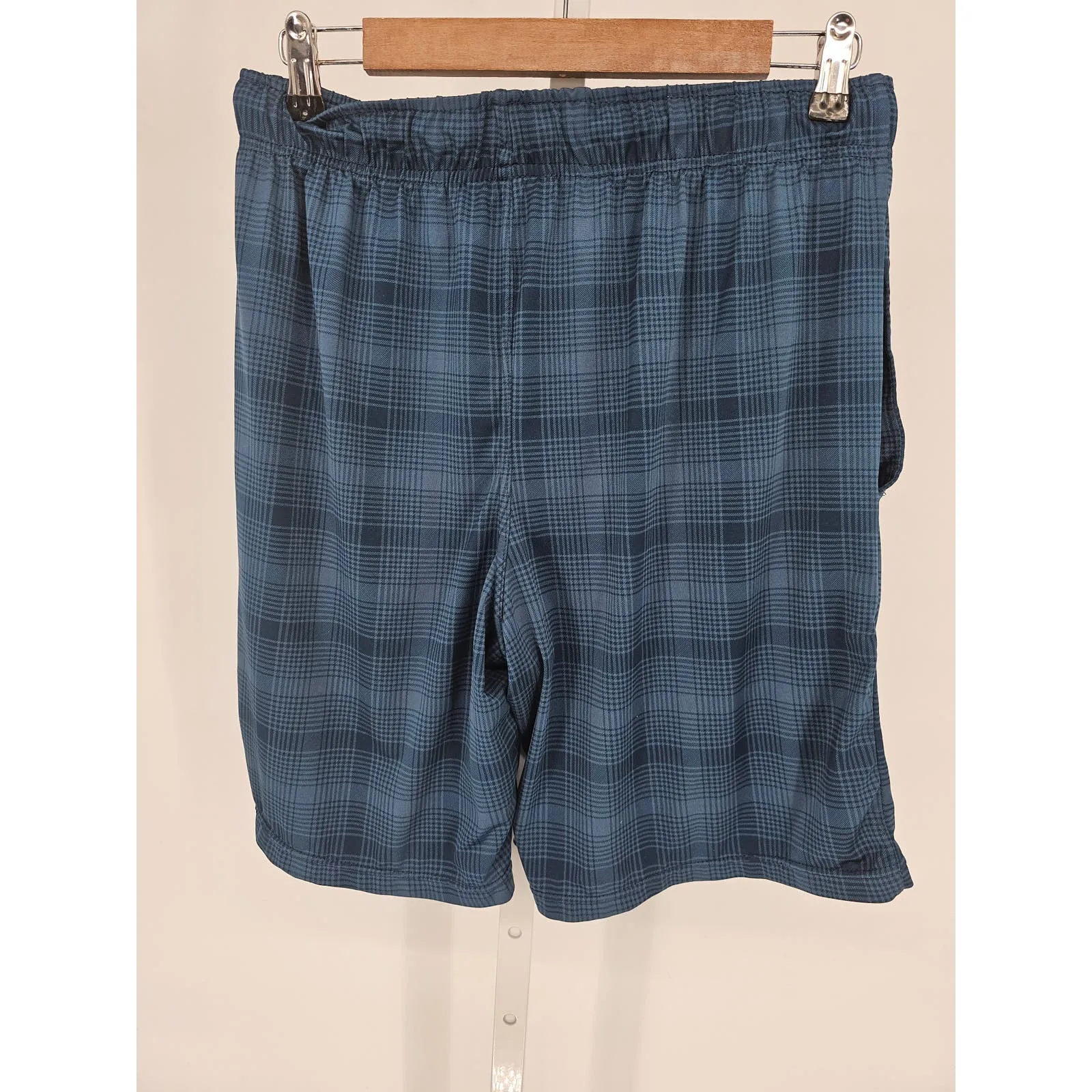 Fruit of the Loom Mens Sz M Casual Elastic Waist Athletic Shorts Blue Plaid