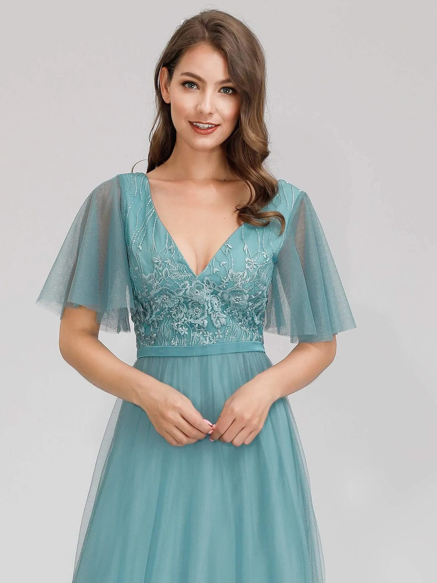 Romantic Deep V-Neck Embroidery Tulle Bridesmaid Dresses